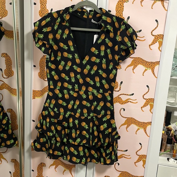 NWT Alice and Olivia pineapple romper - Picture 2 of 4